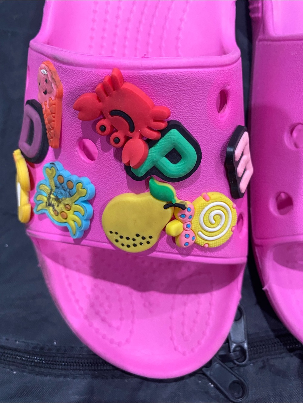 CROCS Hot Pink Kids Slide Sandals with Fun Jibbitz Charms - Picture 5 of 6